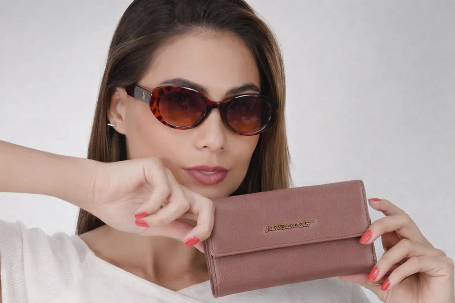 Piccoli accessori, grande moda: le tendenze popolari Portafoglio donna